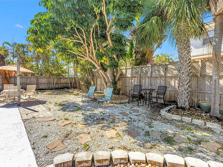 6892 Gulf Winds Dr #2 — Photo 35