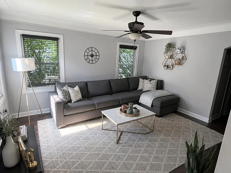 1423 N Altadena Ave — Photo 3