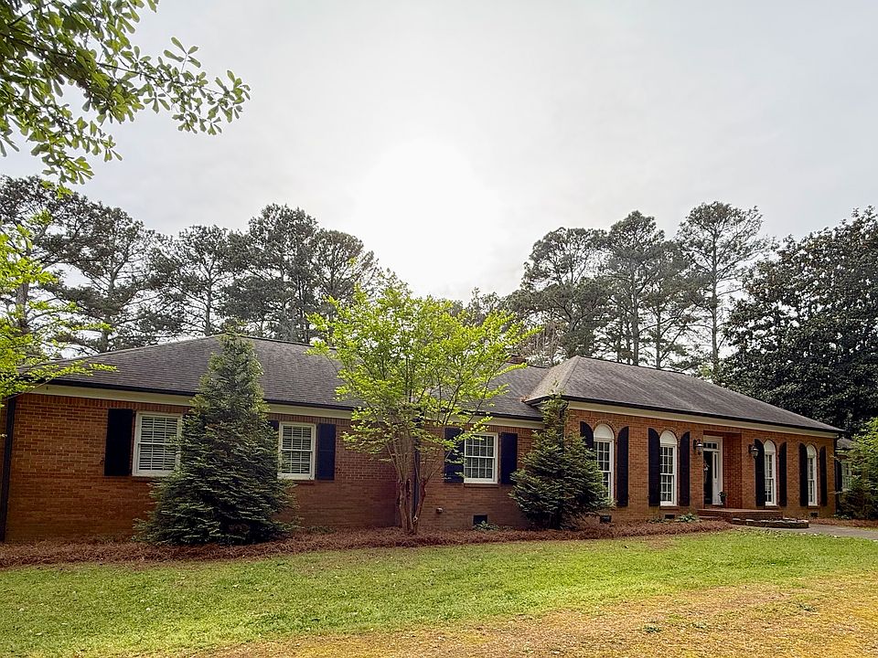 1st image of 945 Poplar St