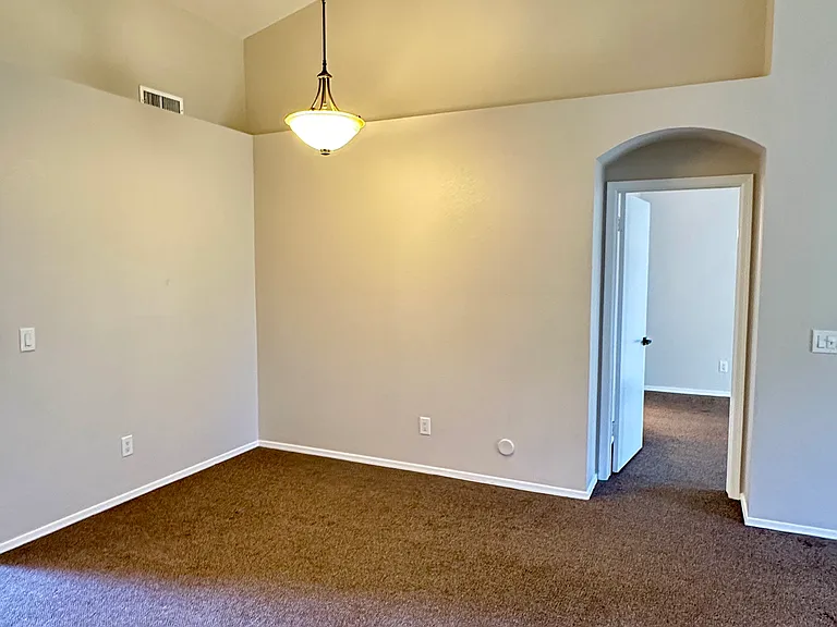 3250 W Golden Ln — Photo 4