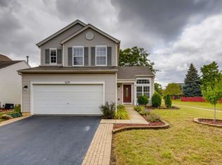 1629 Daylily Dr, Romeoville, IL 60446