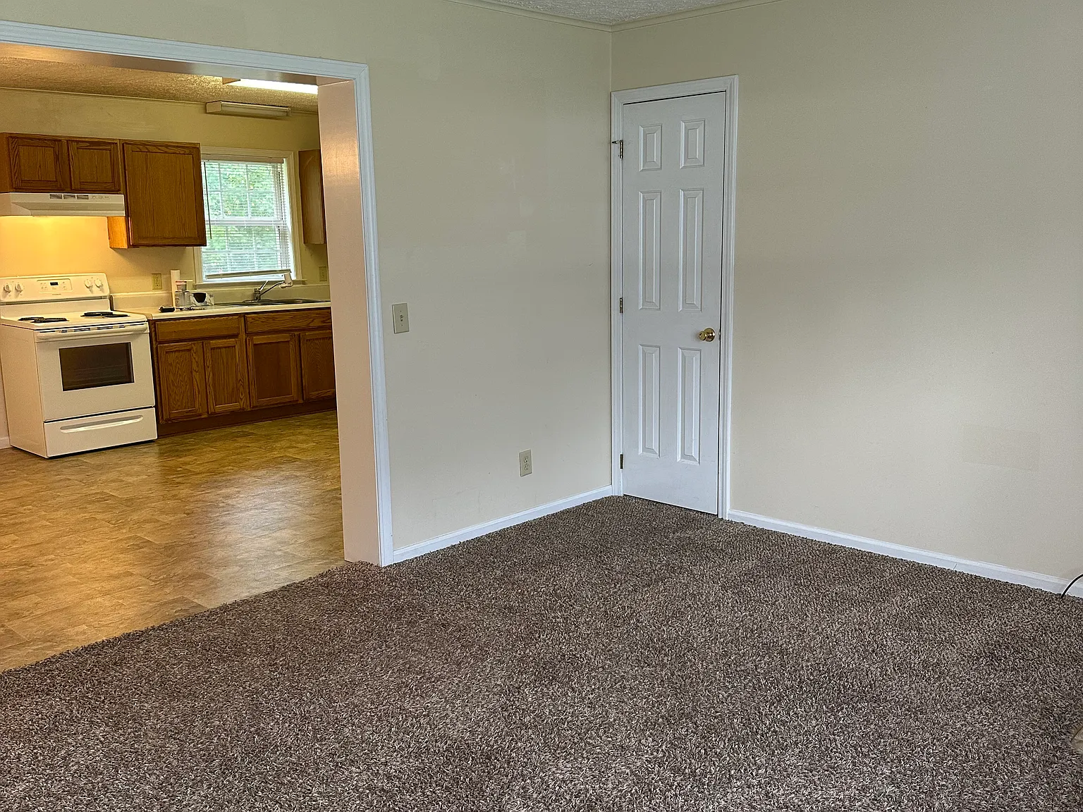 2 bed, 1080 sqft, $1,795 — Photo 3