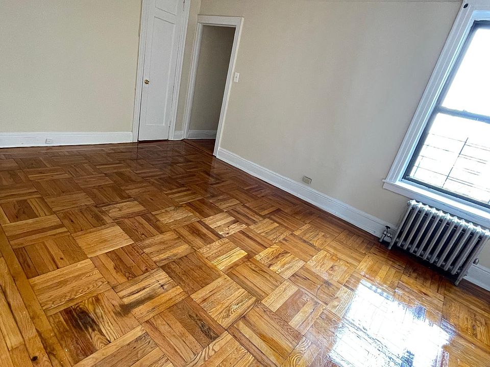2nd image of 4105 95th St #D4
