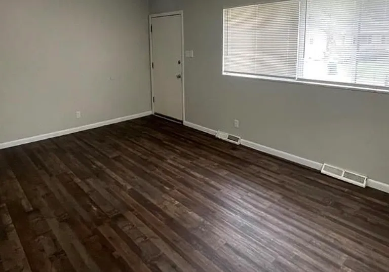 1221 Scott Ave — Photo 10