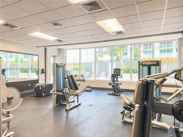 1750 N Bayshore Dr #2401 — Photo 42