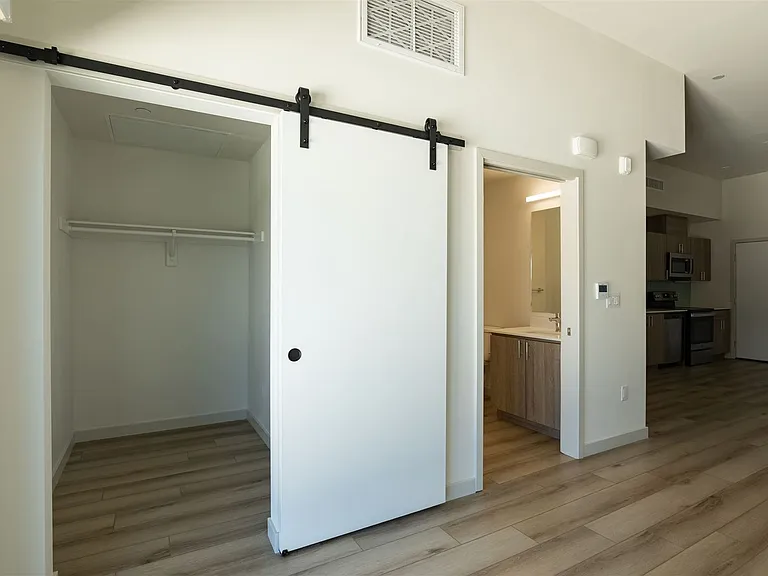 4233 Kansas Street — Photo 15