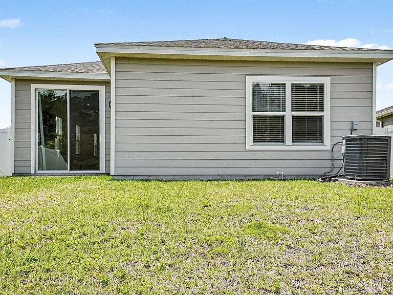 11325 Streamsong Dr — Photo 22