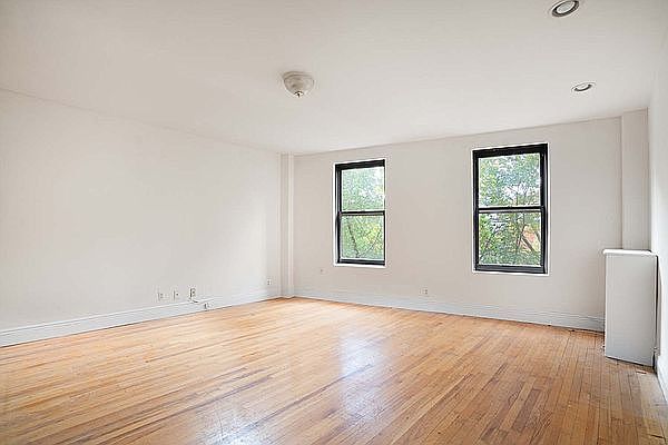 1st image of 306 W 93rd St #4E