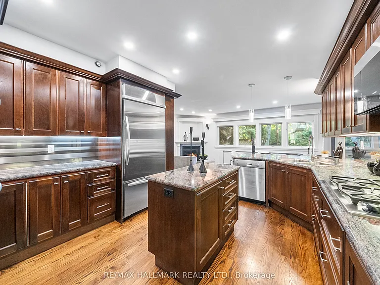 16 Elderwood Dr — Photo 12