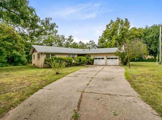 3715 E Clark Ct, Wichita, KS 67218