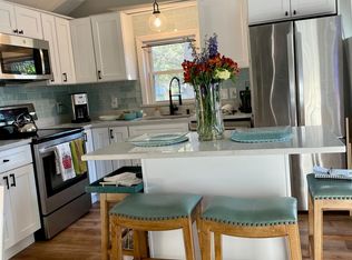 23 Winterberry Rd, Saunderstown, RI 02874