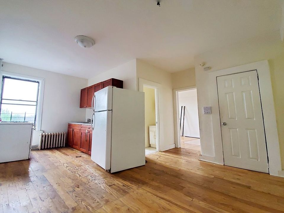 1st image of 351 Howard Ave APT 23
