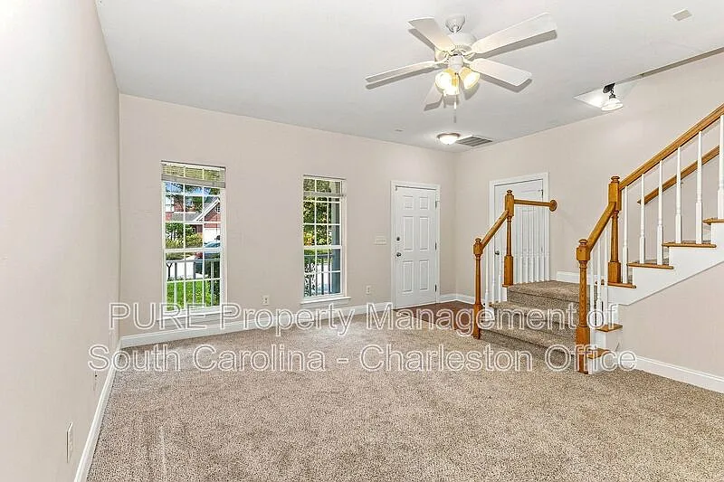 3 bed, 2.5 bath, 1477 sqft, $1,899 — Photo 3