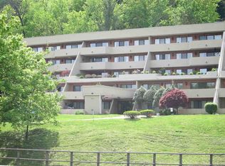 699 Whitaker Blvd W APT 202, Huntington, WV 25701