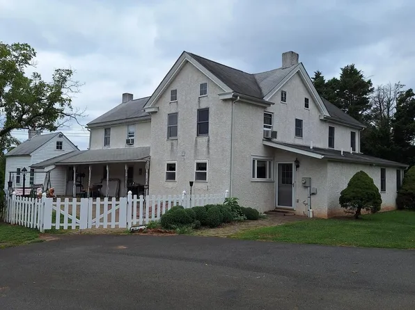 3220 Fisher Rd, Lansdale, PA 19446