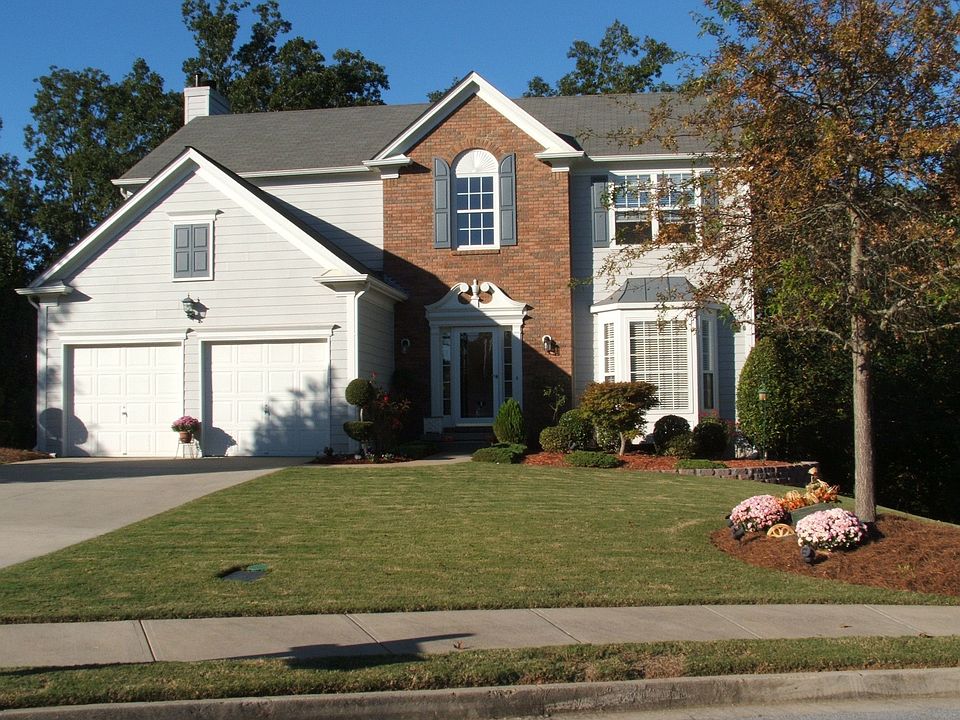 3825 Lake Lanier Dr.