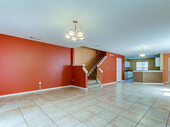 4th image of 2521 Harn Blvd Unit 1
