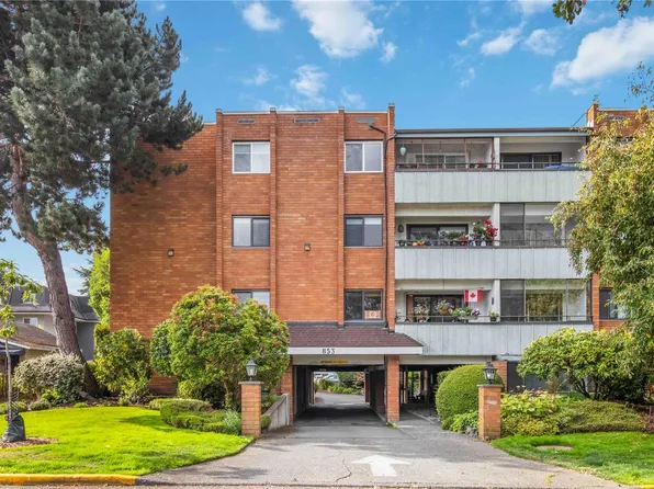 853 Selkirk Ave #303, Esquimalt, BC V9A 2T7