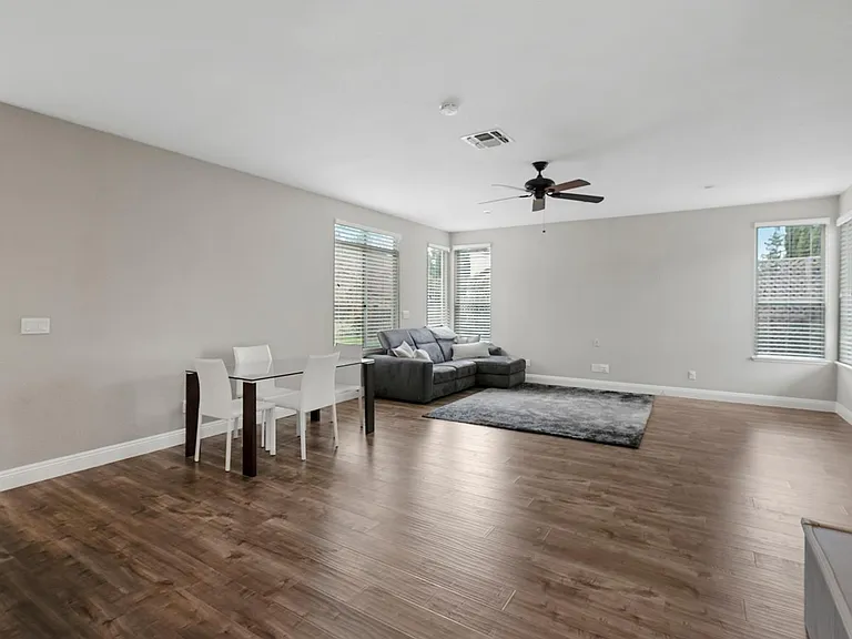 129 Biscayne Way — Photo 17