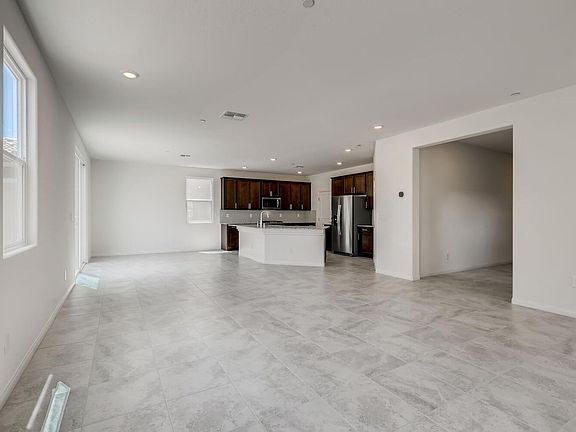 4th image of 8379 Lagunilla Ave
