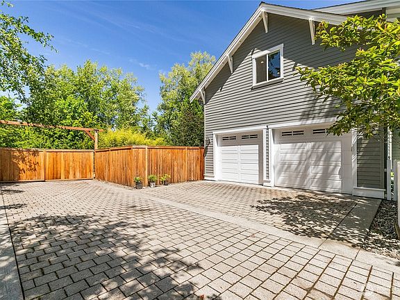 4th image of 4203 Academy Street