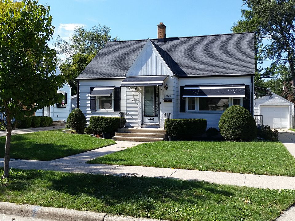 Newer roof & aluminum siding