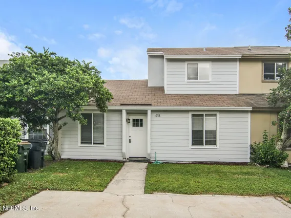 618 Aquatic Dr, Atlantic Beach, FL 32233