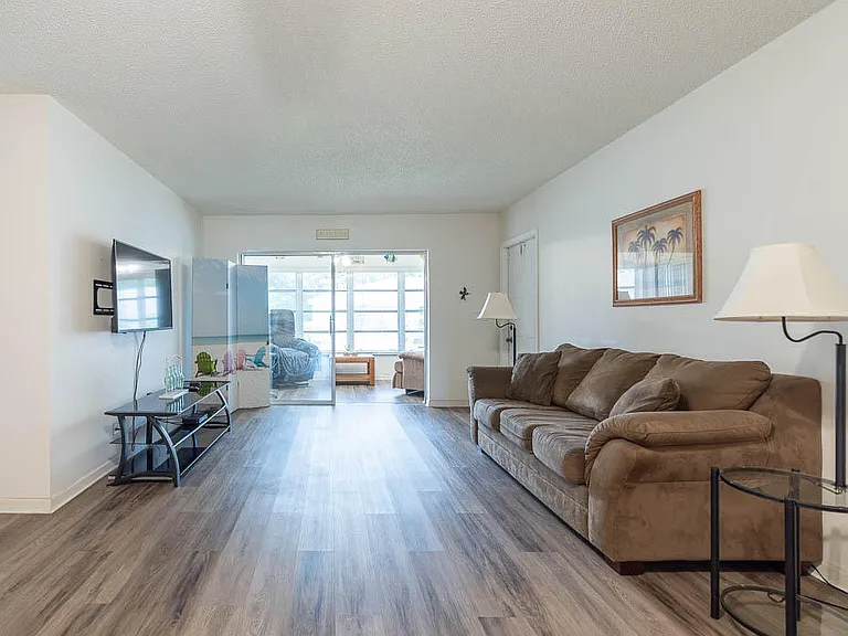 5061 Lakefront Blvd #B — Photo 6