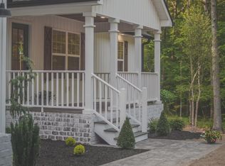 527 Telequat Dr, Crossville, TN 38572
