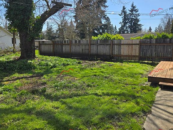 3rd image of 10341 184th Ave SW #A