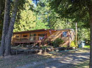 1234 Lakeshore Dr, Sagle, ID 83860