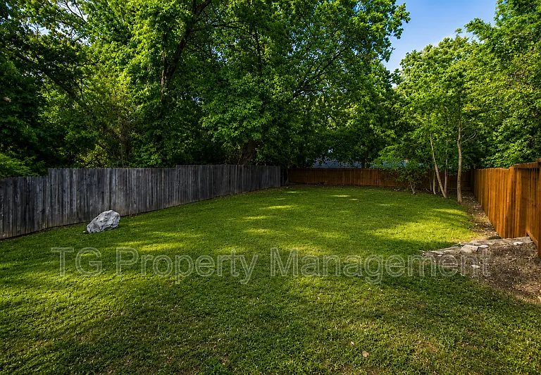 3825 Dismount St — Photo 15