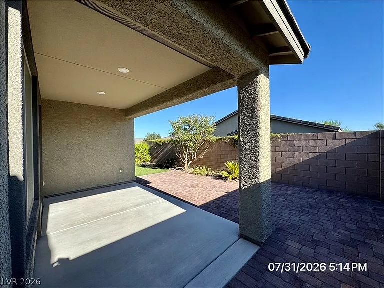 2239 Arrington Ave — Photo 15