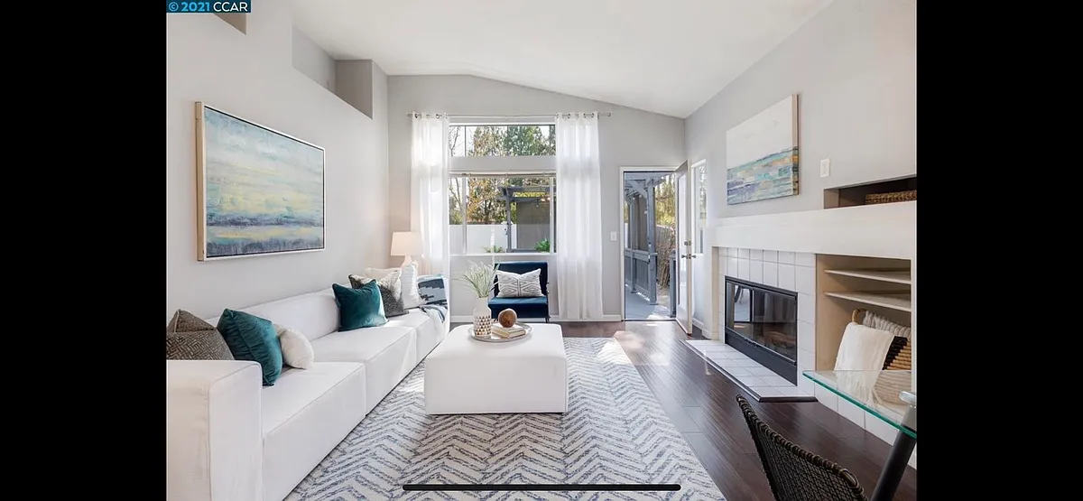 Building Photo - 5017 Bridle Way
