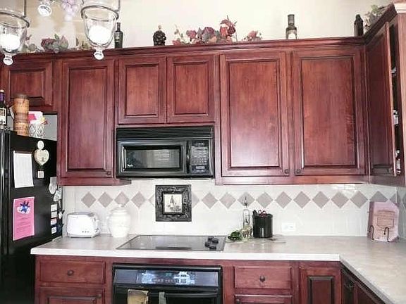 3rd image of 4105 Tiffany Dr