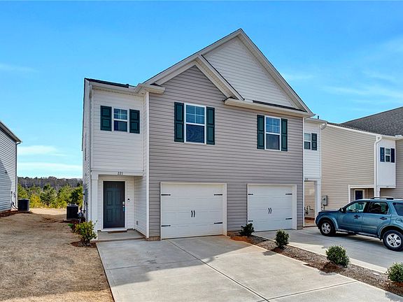 2nd image of 221 Samuel St