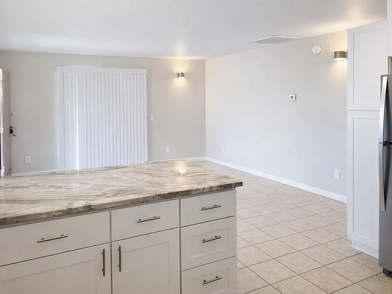 5716 E 23rd St #3 — Photo 32