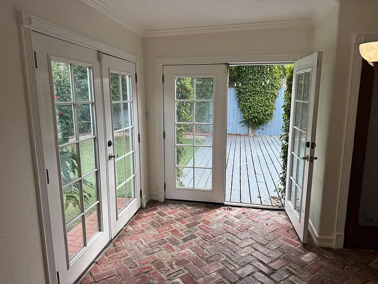 7925 Reading Ave — Photo 14