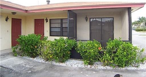 1st image of 1125 15th Ave N APT 1B