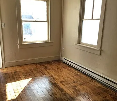 3 bed, $1,095 — Photo 2