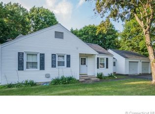 26 Wall Rd, Guilford, CT 06437