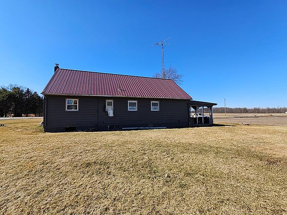 3rd image of 2611 Beck Rd