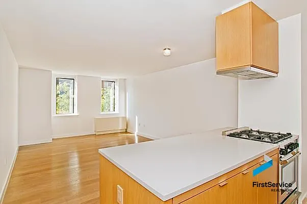 Rented by FirstService Realty (legacy) | media 7