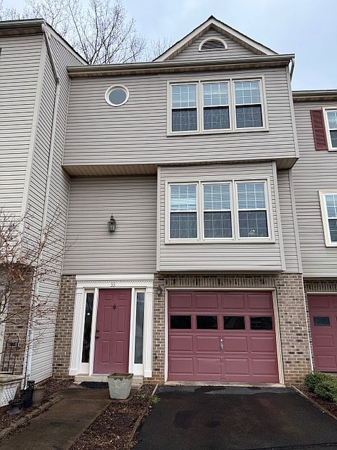1st image of 33 Fairfax St