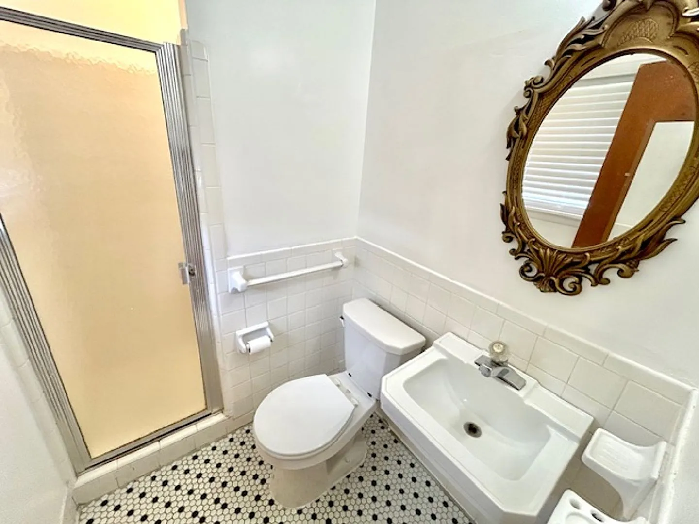 Available soon-6/9/26. Charming single-story home in the heart of Huntsville! — Photo 2