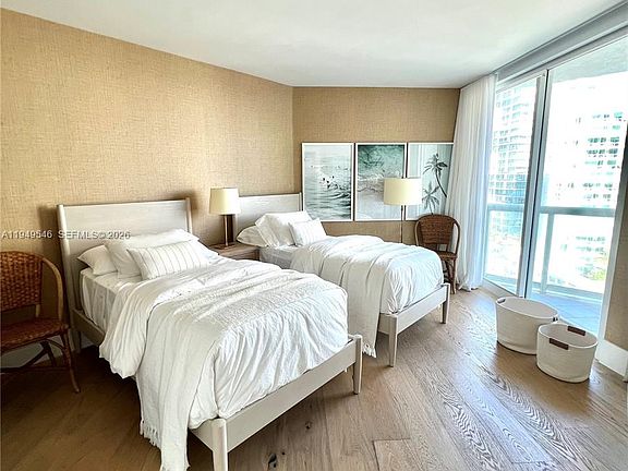 4th image of 16400 Collins Ave APT 1541