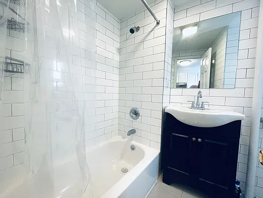 Rented by Ovation Properties, LLC | media 28