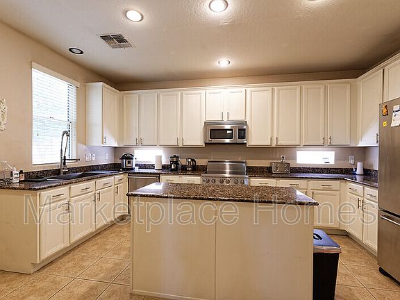 4th image of 4350 E Carla Vista Dr
