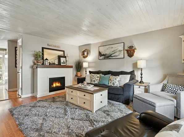 59 Corey Colonial #59, Agawam, MA 01001