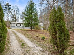 1036 Camp Belle Air Rd, Sparta, TN 38583